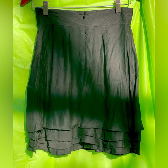 BLACK SILK SKIRT SIZE SMALL by sugar lips - Picture 6 of 10
